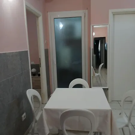 Eur Turismo דירה *